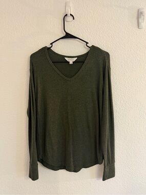 Market & Spruce Dark Olive V-Neck Long Sleeve Top